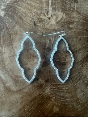 Kendra Scott Silver Pavé Quatrefoil Drop Earrings - Clear Crystal